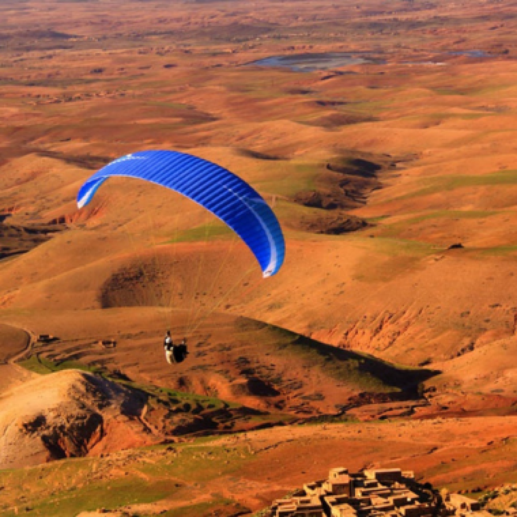 Escapade aérienne : yoga et parapente pour une aventure exaltante